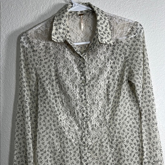 Free People Floral Lace Button-up Women's Top XS - Picture 4 of 6